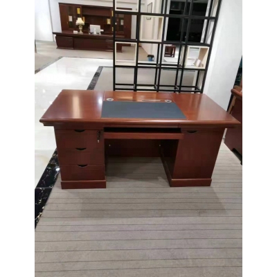 辦公桌