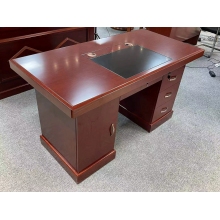 辦公桌